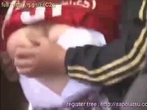 School girl being touched and groped by chikan http://zo.ee/6bpsa