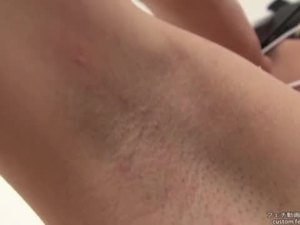 Armpit fetish girl show armpit